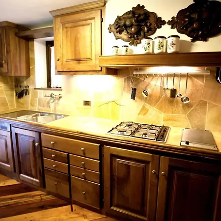 Rustic Apartment, Quiet Location Apartment *