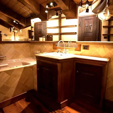 Rustic Apartment, Quiet Location Apartment *